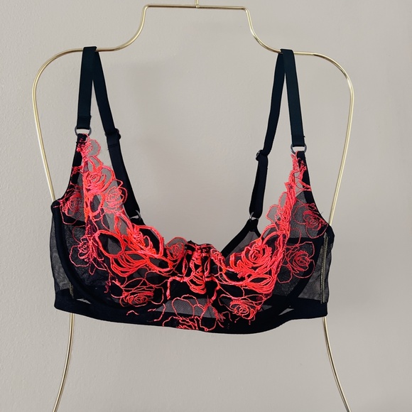 Honey Birdette (Bra & Panties) - Picture 3 of 3